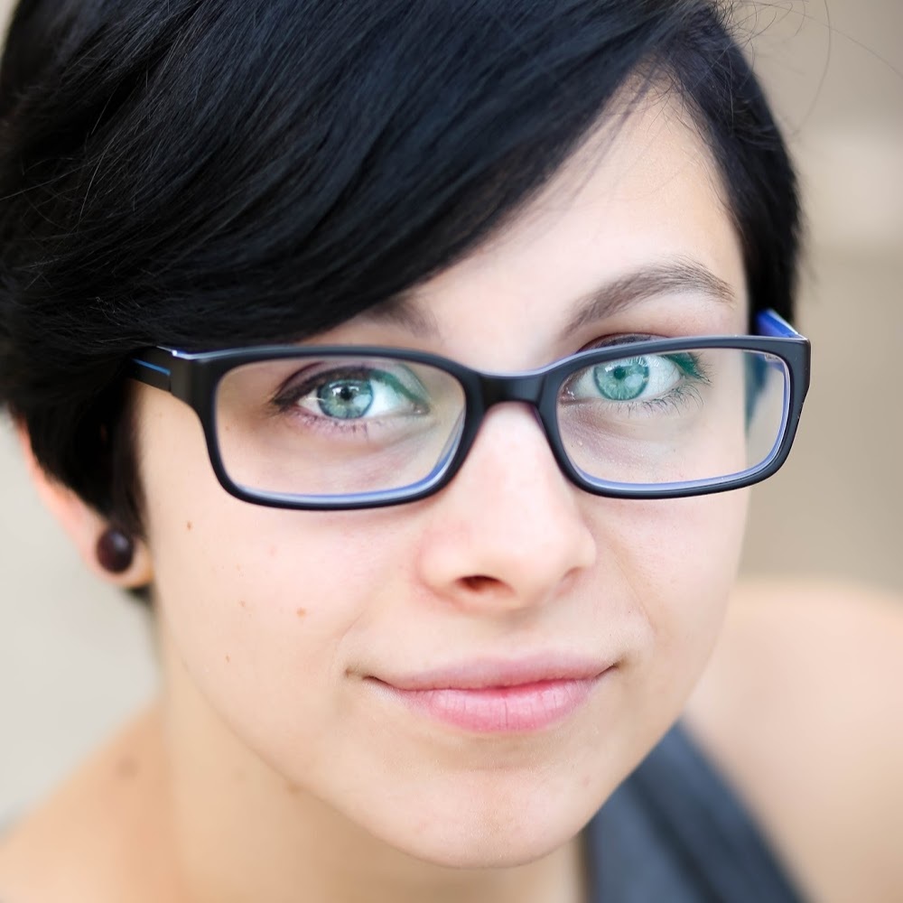 Meet your Posher, Karissa